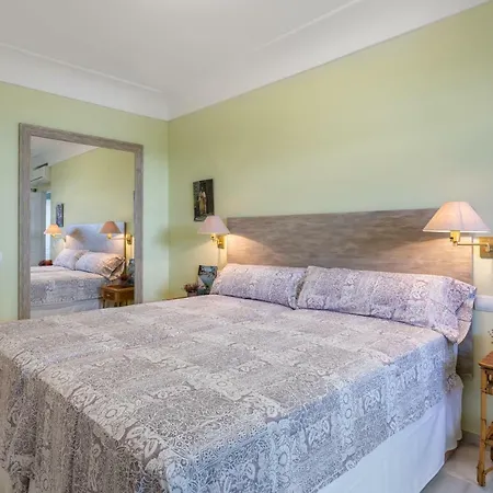 Genteel Parque Del Sol Apartment *